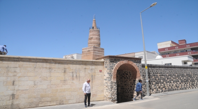 Şırnak'ta restorasyonları tamamlanan cami ve medresenin açılışı yapıldı