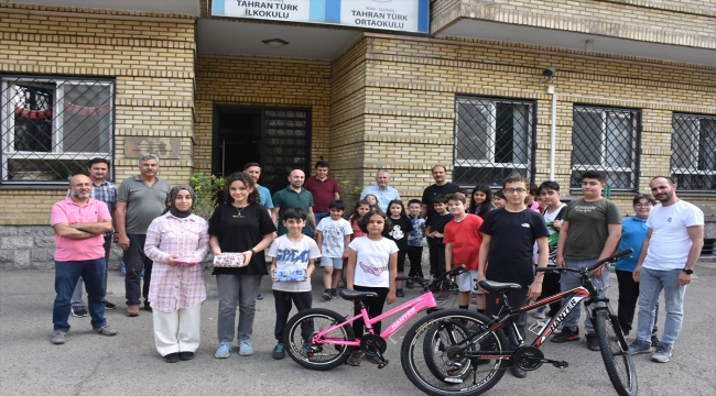 Tahran Türk İlköğretim Okulu'nda "Hazreti Muhammed'in hayatı" konulu kitap okuma yarışması