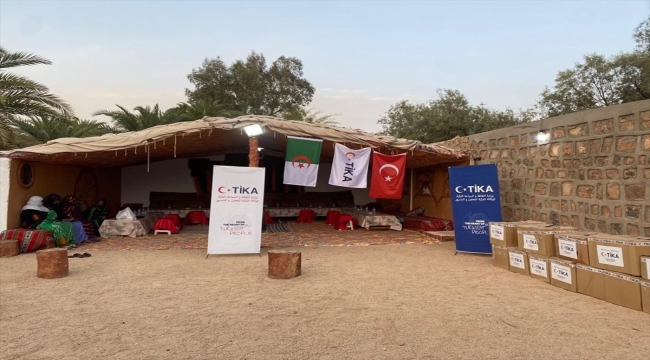 TİKA'dan Cezayir'in Büyük Sahra Çölü'nde Tuareg kadınlara destek