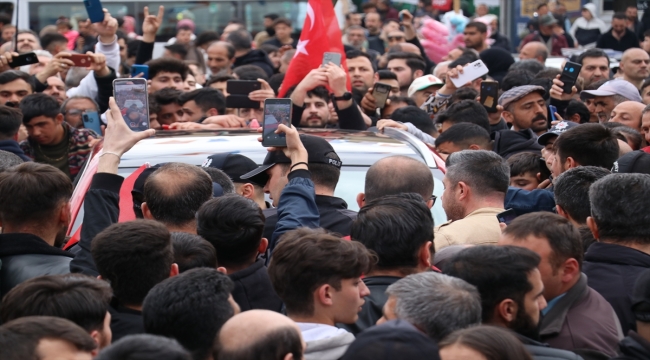 Türkiye'nin yerli otomobili Togg, Erzincan'da tanıtıldı