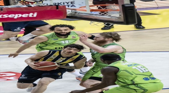 Türkiye Sigorta Basketbol Süper Ligi play-off çeyrek final