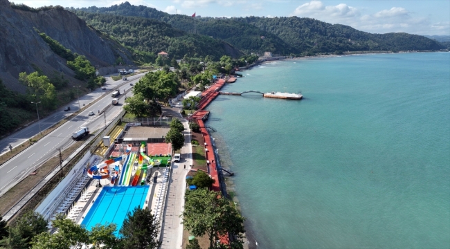 Zonguldak'taki Sevgi ve Barış Plajı'na "mavi bayraklı" verildi