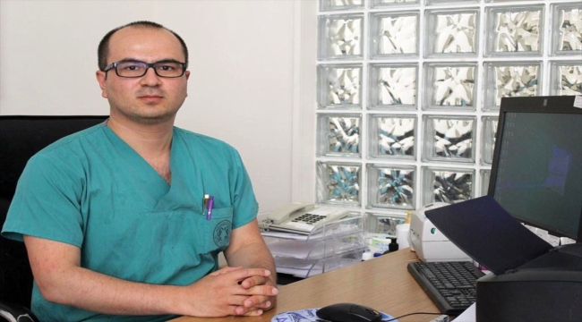 Bitlis'te 15 haftalık hamile kadından ameliyatla bir kilogramlık kist alındı