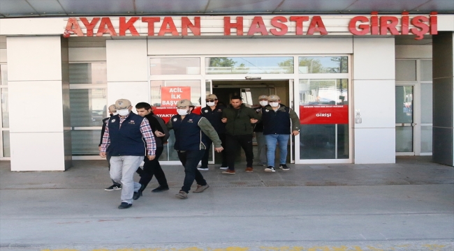 Eskişehir ve Kahramanmaraş'taki PKK/KCK operasyonunda gözaltına alınan şüpheliler adliyede