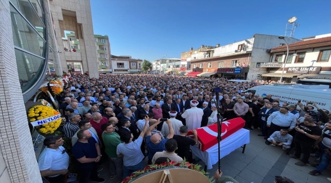 Kalp krizi sonucu vefat eden Erenler Belediye Başkanı Kılıç son yolculuğuna uğurlandı