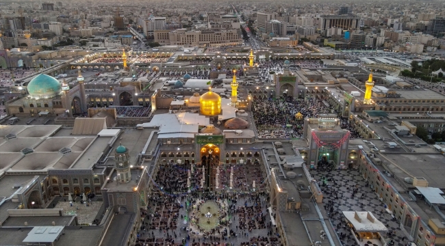 İran'da inanç turizminin öne çıkan şehri Meşhed, her yıl milyonlarca ziyaretçiyi ağırlıyor