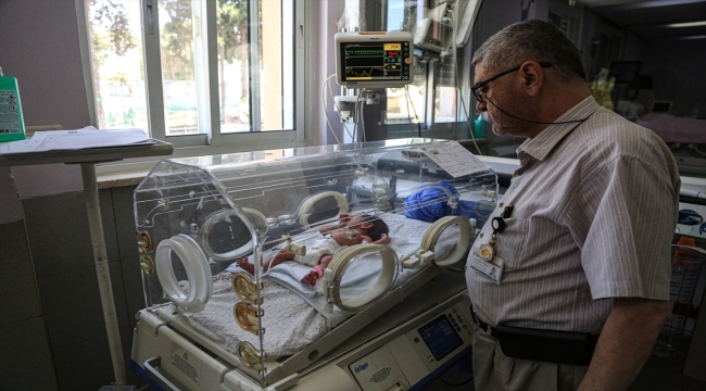 İsrail cezaevindeki Filistinli tutuklu, "sperm kaçırma" yöntemiyle dördüz babası oldu
