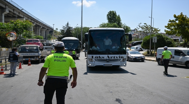 İstanbul otogarında bayram yoğunluğu