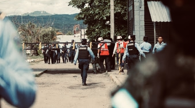 Kadın cezaevinde çıkan kavgada 41 mahkum öldü