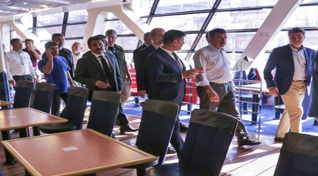 Milli Eğitim Bakanı Tekin, Hatay'da depremzede öğretmen ve öğrencilerle buluştu