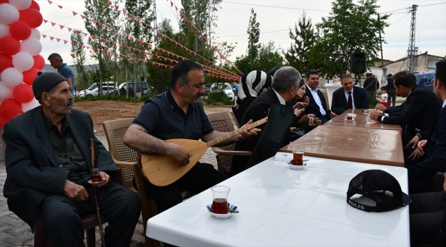 Sivas'ın Ulaş ilçesinde kullanılmayan 11 kamu binası köy yaşam merkezine dönüştürüldü