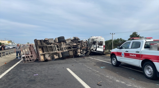 Tekirdağ'daki trafik kazasında 12 kişi yaralandı