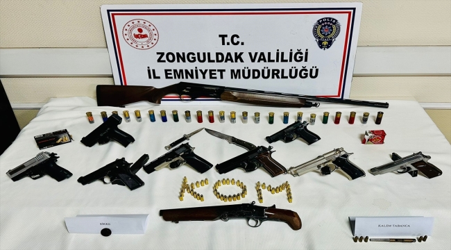 Zonguldak'ta silah ticareti yaptığı iddiasıyla 8 şüpheli yakalandı