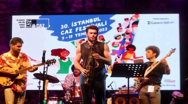 "30. İstanbul Caz Festivali", Takeshi's Cashew konseriyle başladı