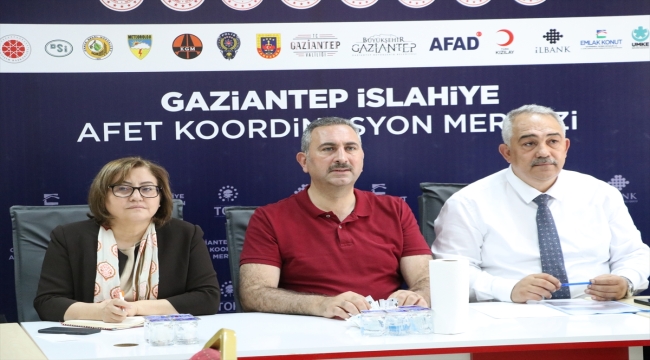 AK Parti Grup Başkanvekili Gül, İslahiye ve Nurdağı'nda incelemelerde bulundu