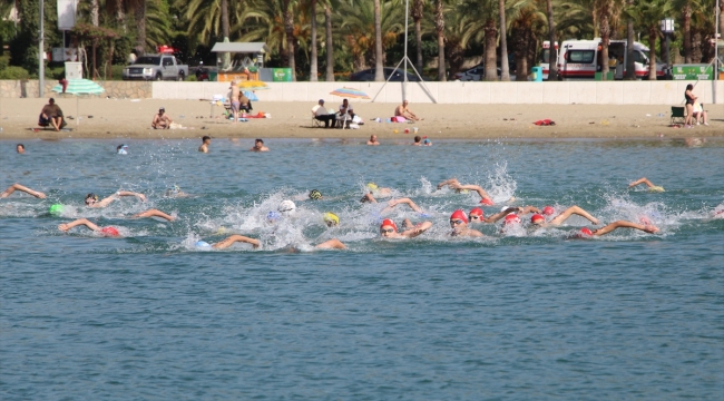Antalya'da Açık Su Yüzme Yaz Şampiyonası ve Milli Takım Belirleme Yarışları sürüyor