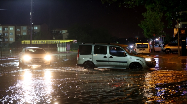 Edirne'de sağanak etkili oldu