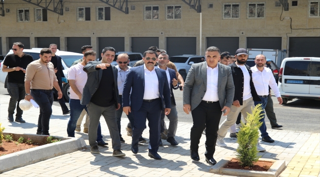 Hatay Valisi Masatlı, terörden arındırılan Afrin'i ziyaret etti