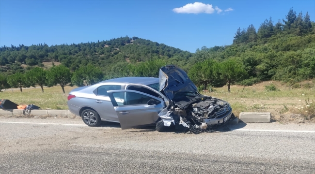 Manisa'da trafik kazasında 7 kişi yaralandı