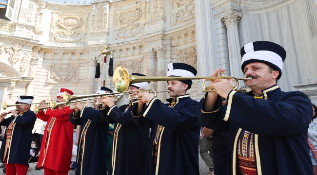 Mehteran Birliği, Dolmabahçe Sarayı'nda gösteri düzenledi