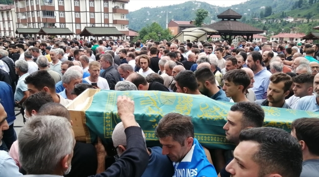 Rize'de 1 kişiyi öldürüp 2 kişiyi yaralayan zanlı tutuklandı