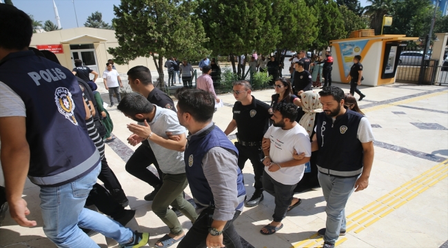 Şanlıurfa merkezli 3 ildeki fuhuş ve şantaj operasyonunda yakalanan 11 zanlı adliyede