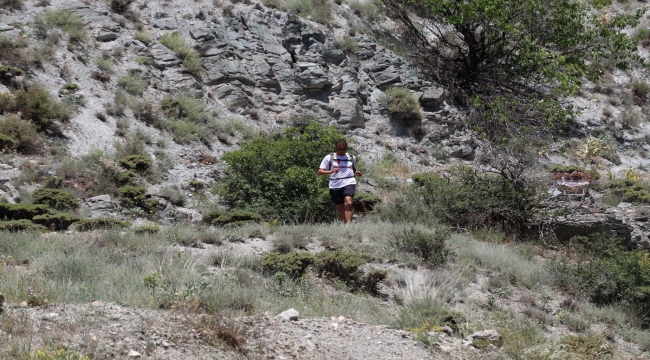 Ultra maratoncu Munzur ve Keşiş dağlarında Fransa'daki Mont-Blanc Yarışı'na hazırlanıyor