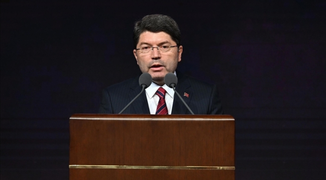 Adalet Bakanı Tunç: Aile hukukunu toptan ele alacak düzenlememiz olacak