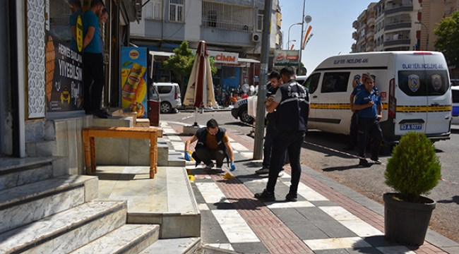 Cezaevinden çıkıp, eski eşini sokak ortasında öldürdü