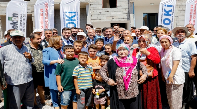 Cumhurbaşkanı Yardımcısı Yılmaz, Gaziantep'te deprem ve çalışmalarına ilişkin konuştu