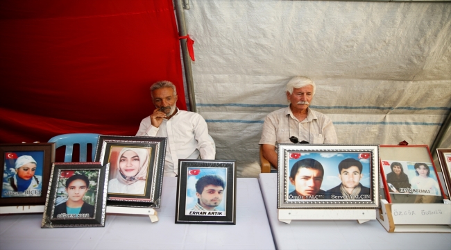 Diyarbakır annelerinin oturma eylemi kararlılıkla sürüyor