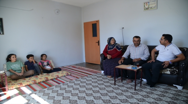 Diyarbakır'da sınava belediyenin yurdunda hazırlanan Semanur, tıp fakültesine yerleşti