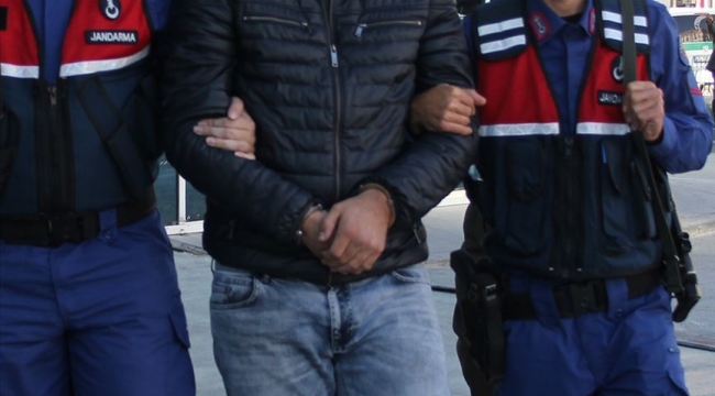 İnfaz koruma memuru cezaevine uyuşturucu sokan avukatı yakaladı