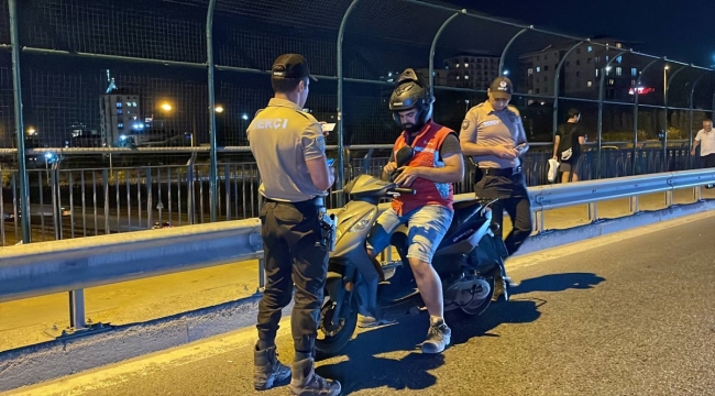 İstanbul'da motosiklet sürücülerine yönelik uygulama yapıldı 