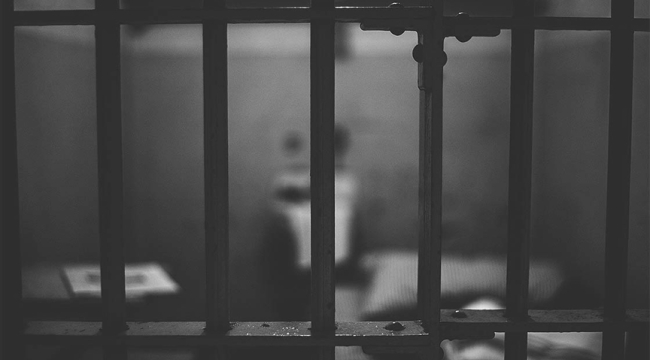 Kadın cezaevinde taciz skandalı