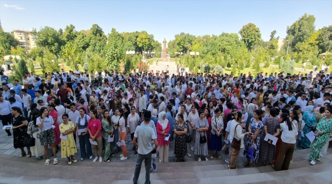 Özbekistan'da Türkçe Yeterlik Sınavı'na rekor katılım