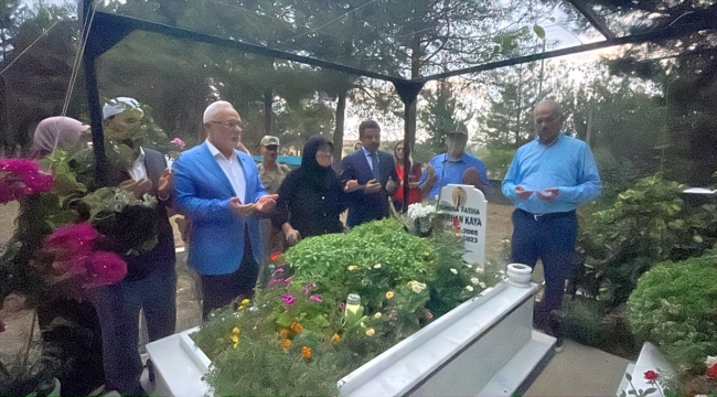 Şehit Başçavuş Ferhat Gedik, Hatay'daki mezarı başında anıldı