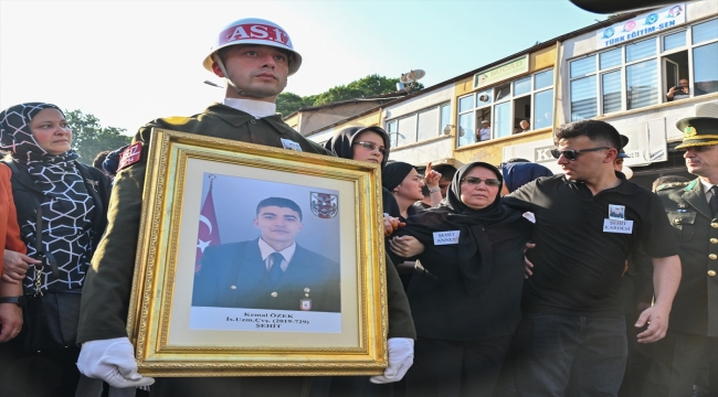 Şehit Uzman Çavuş Kemal Özek, Denizli'de son yolculuğuna uğurlandı