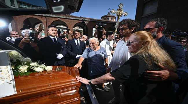  Ünlü "L'Italiano" şarkısının yorumcusu İtalyan müzisyen Cutugno hayatını kaybetti