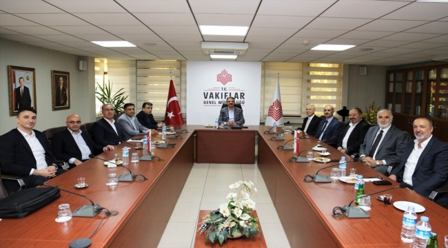 Vakıflar Genel Müdürü Aksu, Mardin'deki azınlık vakıflarının temsilcileriyle görüştü