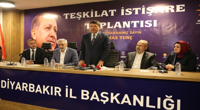 Adalet Bakanı Tunç, Diyarbakır'da "AK Parti Teşkilat İstişare Toplantısı"nda konuştu