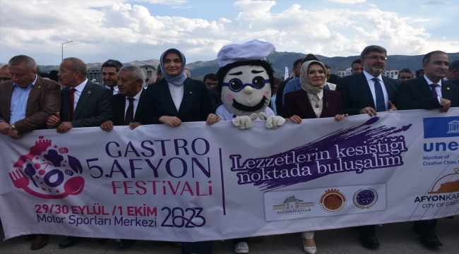 Aile ve Sosyal Hizmetler Bakanı Göktaş 5. Uluslararası GastroAfyon Turizm ve Lezzet Festivali'nde konuştu