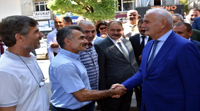 AK Parti Genel Başkan Yardımcısı Yılmaz, Kırıkkale'de partililerle buluştu: