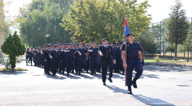 Ankara'da eğitimlerini tamamlayan 95 acemi er yemin etti