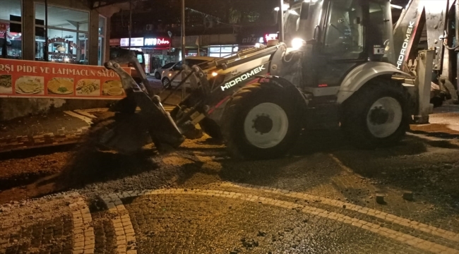 Balıkesir'de sağanak etkili oldu