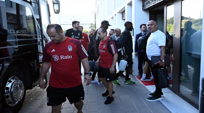 Beşiktaş Futbol Takımı, Belçika'ya geldi