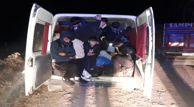 Çanakkale'de Afganistan uyruklu 18 düzensiz göçmen yakalandı