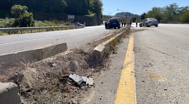 Düzce'de iki otomobilin çarpıştığı kazada 1 çocuk yaralandı