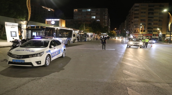 Elazığ'da 384 polisin katılımıyla asayiş uygulaması yapıldı