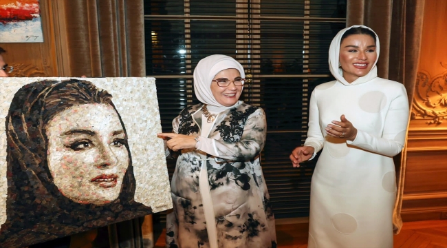 Emine Erdoğan, Katar Emiri Şeyh Al Sani'nin annesi Şeyha Moza'yla görüştü